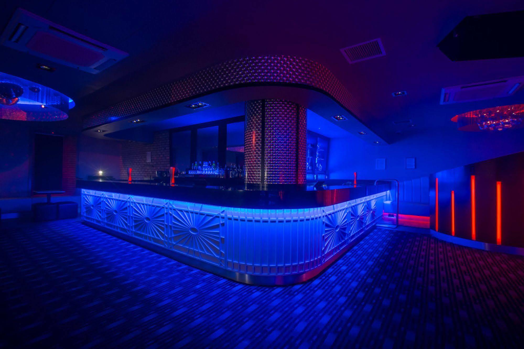 The Commercial Hotel Wishaw  Buitenkant foto